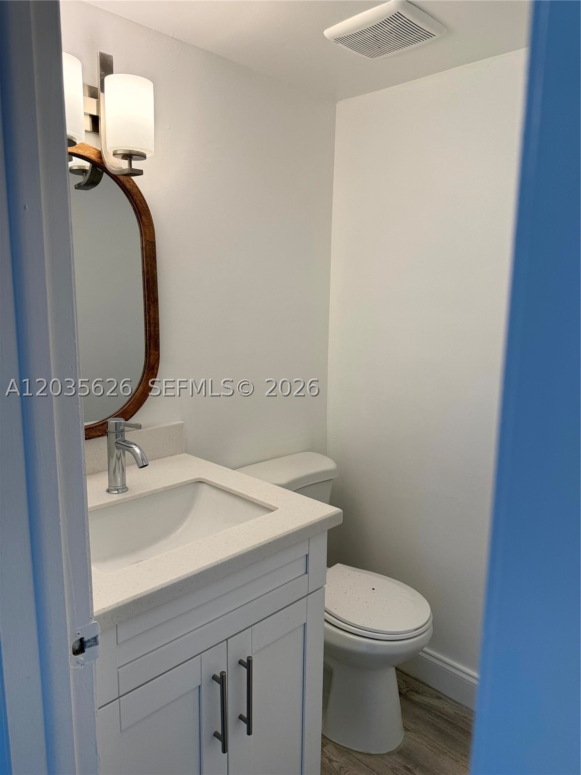 SANDALWOOD CONDO APTS - Residential Lease