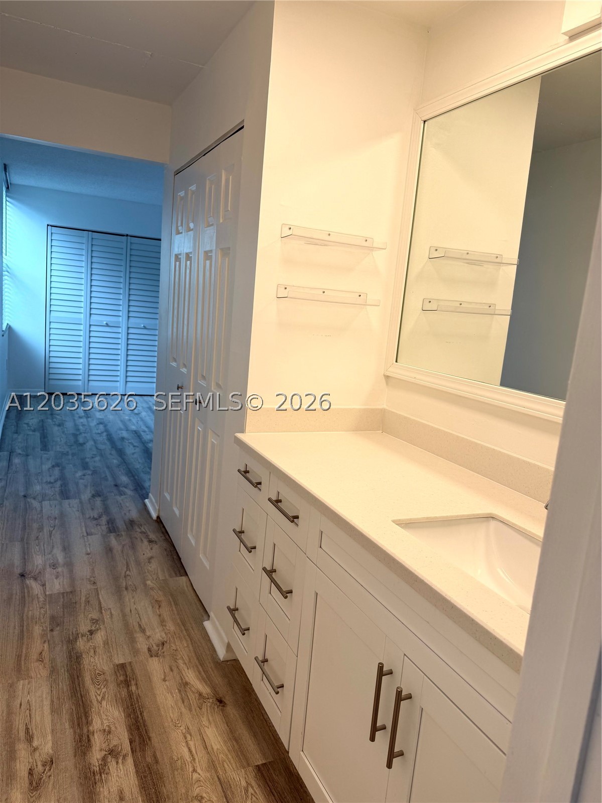 SANDALWOOD CONDO APTS - Residential Lease
