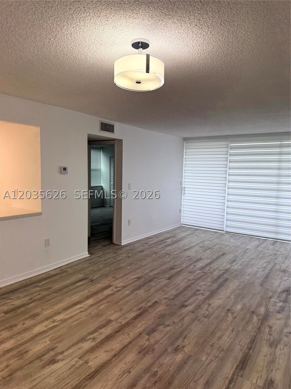 SANDALWOOD CONDO APTS - Residential Lease