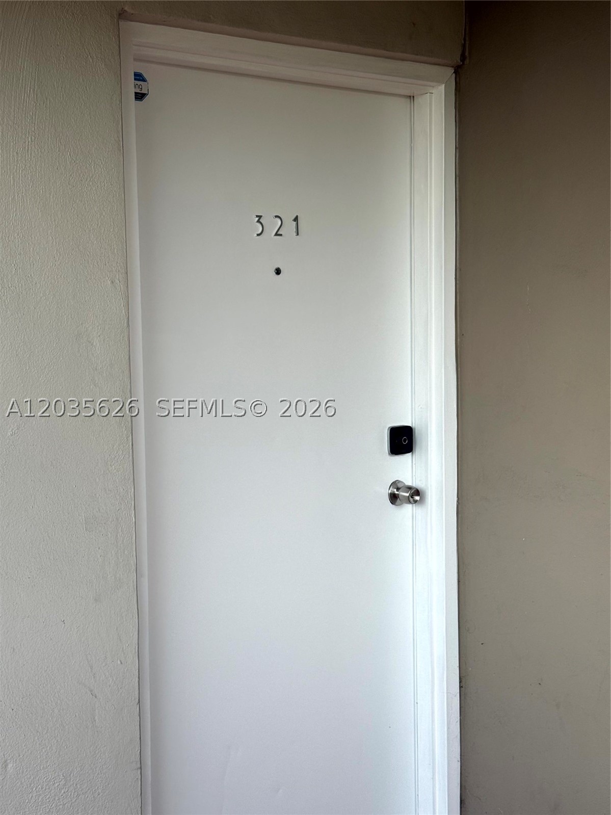 SANDALWOOD CONDO APTS - Residential Lease