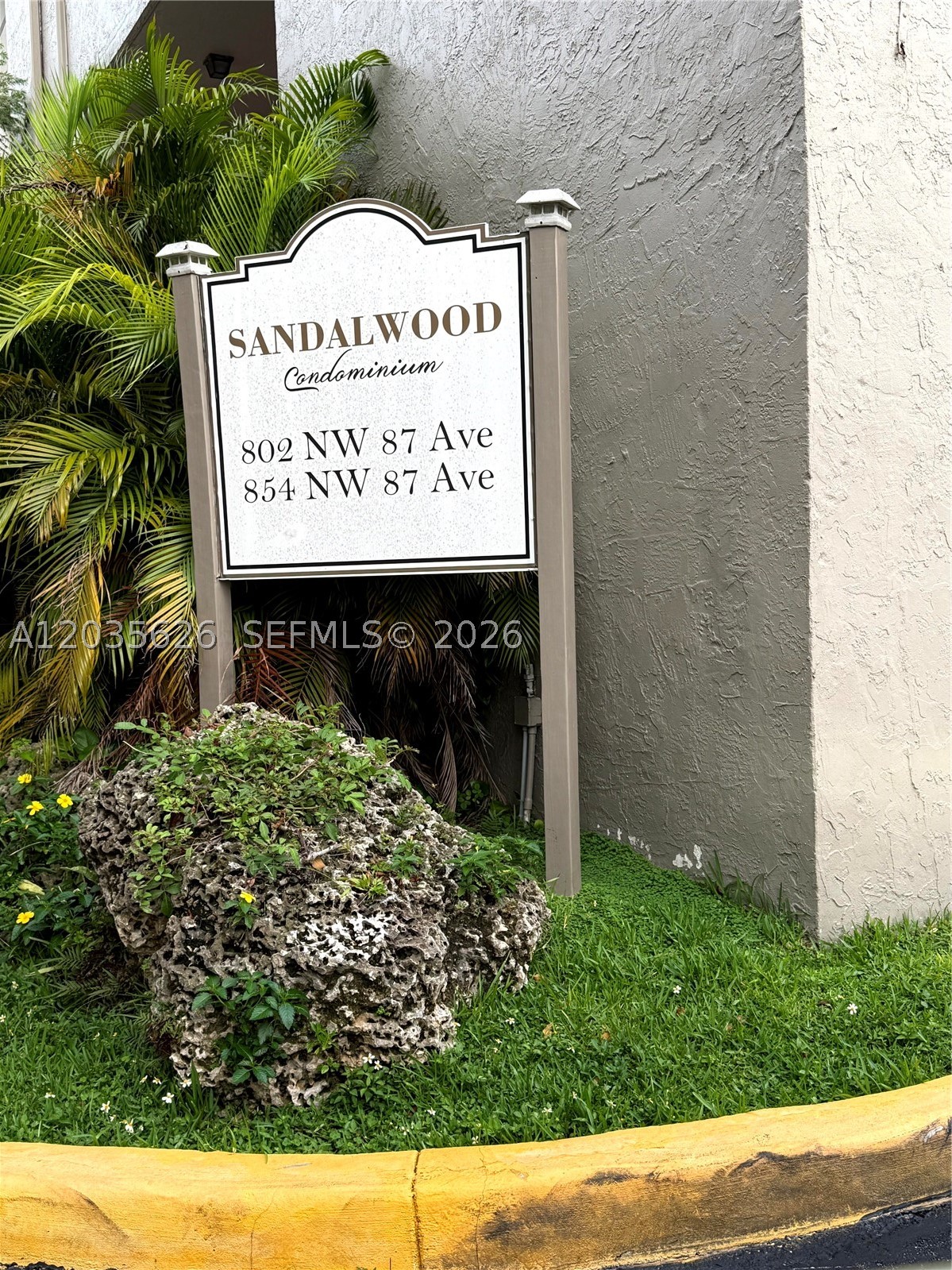 Spacious 1 bedroom, 1 and 1/2 bathroom condo located in the desirable Sandalwood community , offering the perfect blend of comfort, convenience, and lifestyle. This well-maintained residence features an open and airy floor plan with natural light , creating a warm and welcoming atmosphere front the moment you enter. Sandalwoods residents enjoy access to a selection of community amenities, swimming pool , clubhouse, landscaped grounds and ample parking guess. Property is convenience located just west of Miami International Airport, minutes from downtown Doral, International Mall , and major commuterroutes.