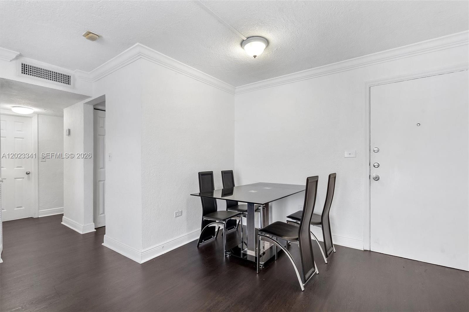 SUNSET PALMS WEST CONDO - Residential