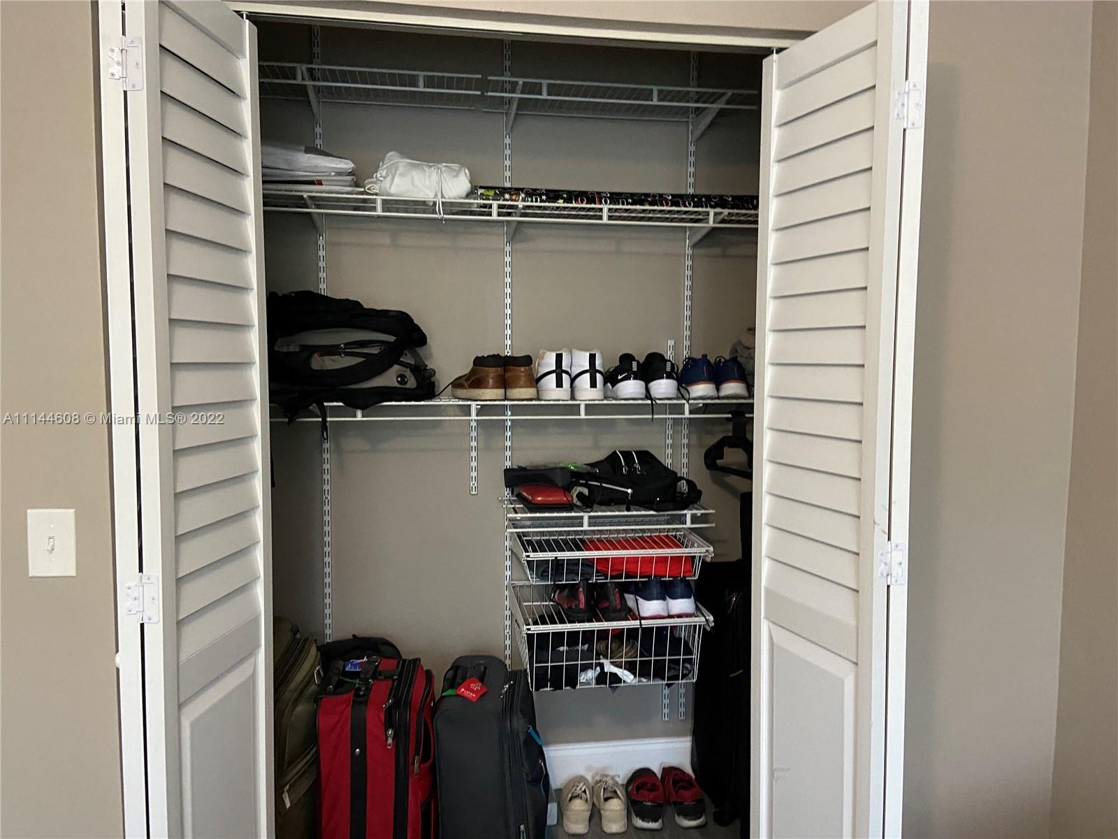 VILLA DEL SOL CONDO - Residential