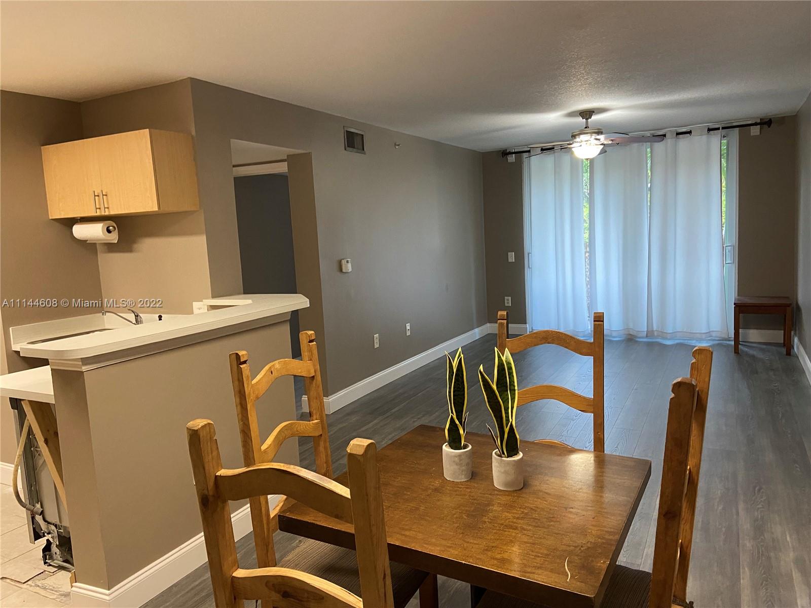 VILLA DEL SOL CONDO - Residential