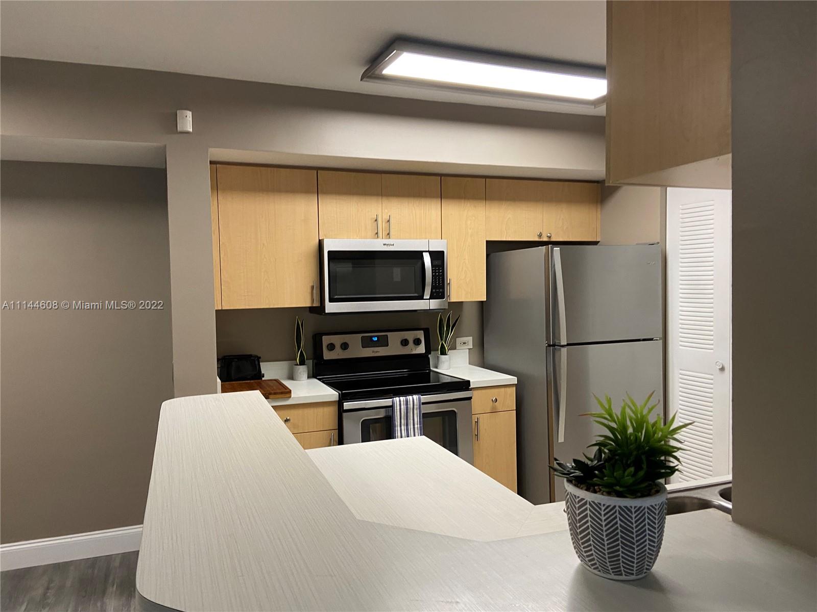 VILLA DEL SOL CONDO - Residential