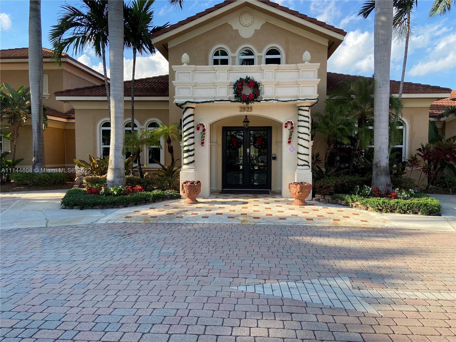 VILLA DEL SOL CONDO - Residential