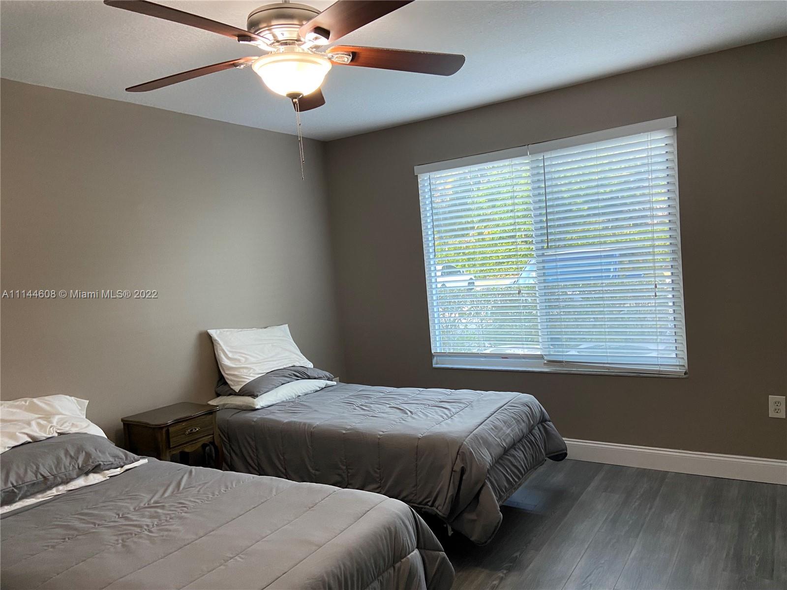VILLA DEL SOL CONDO - Residential