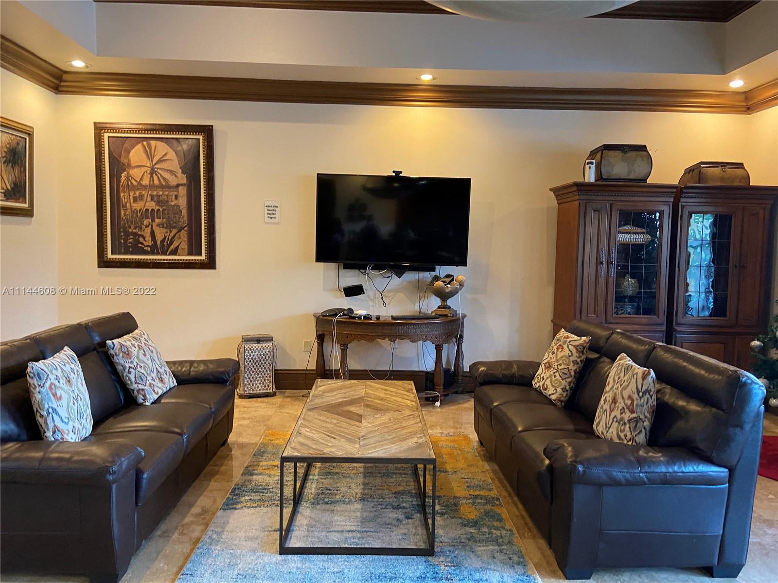 VILLA DEL SOL CONDO - Residential