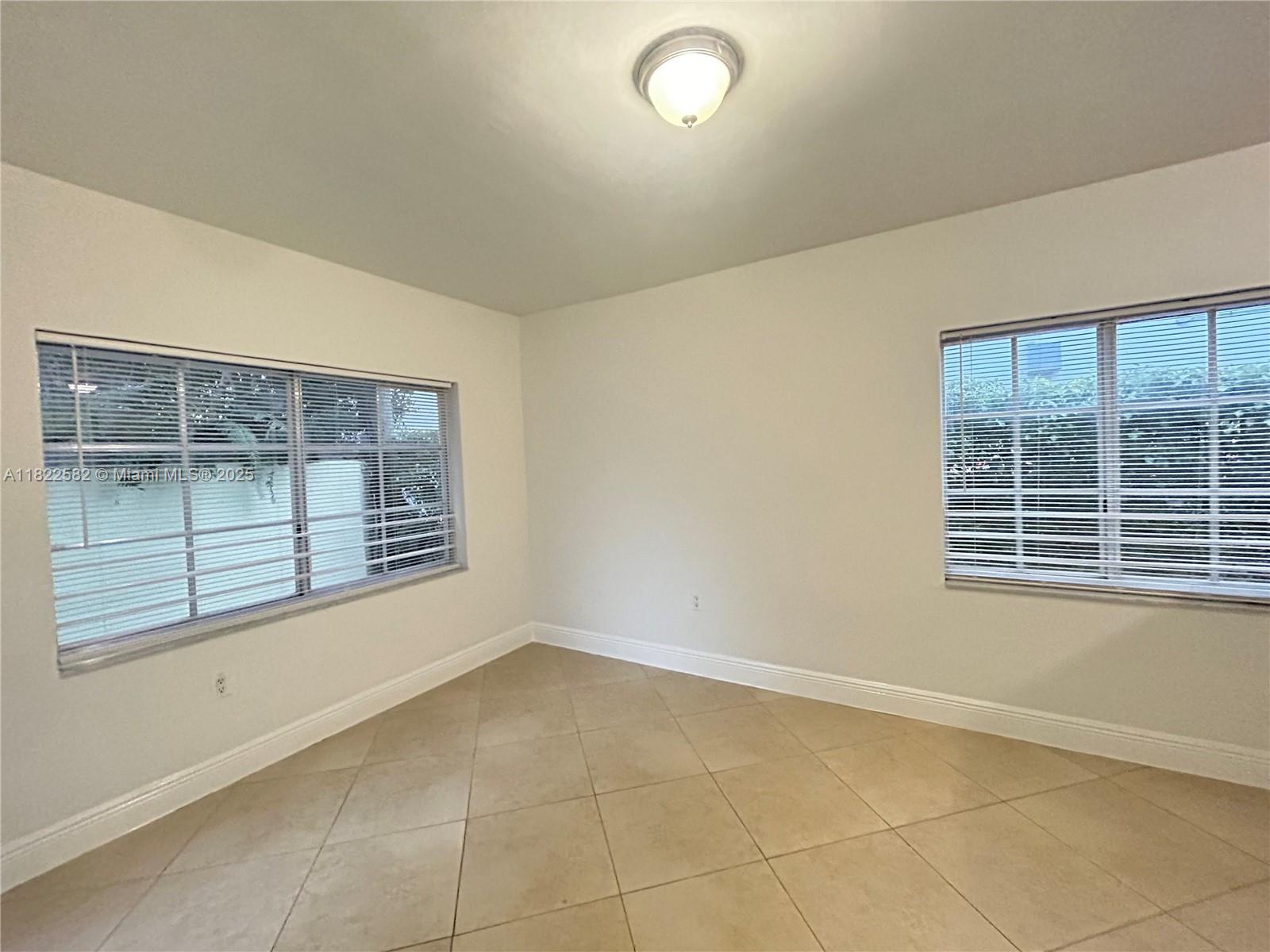 LENOX MANOR - Residential Lease