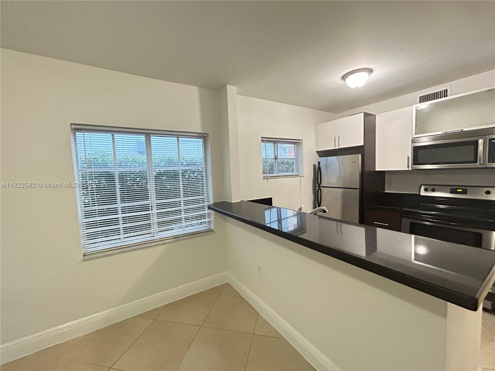 LENOX MANOR - Residential Lease