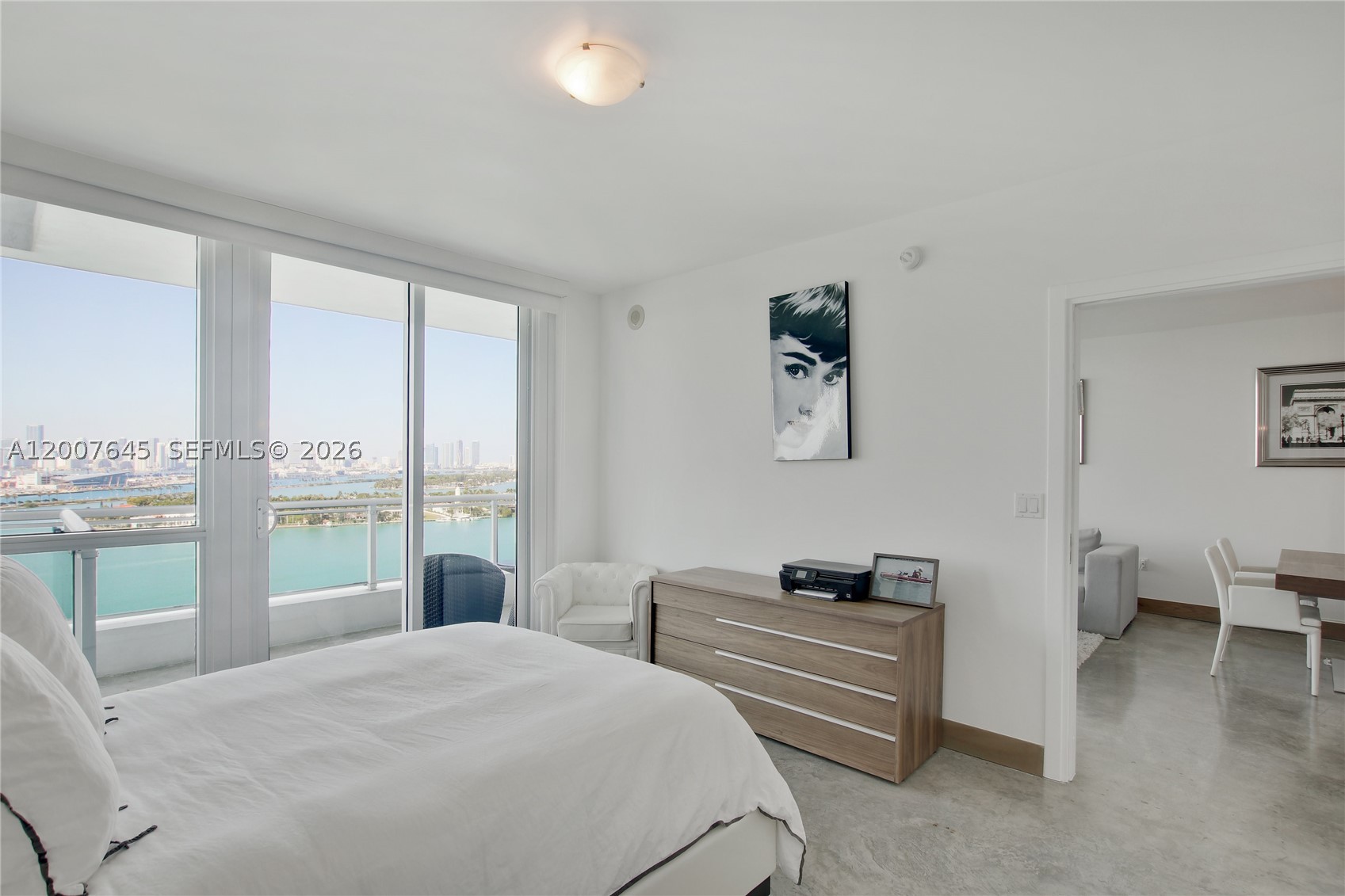 THE BENTLEY BAY CONDO - Residential