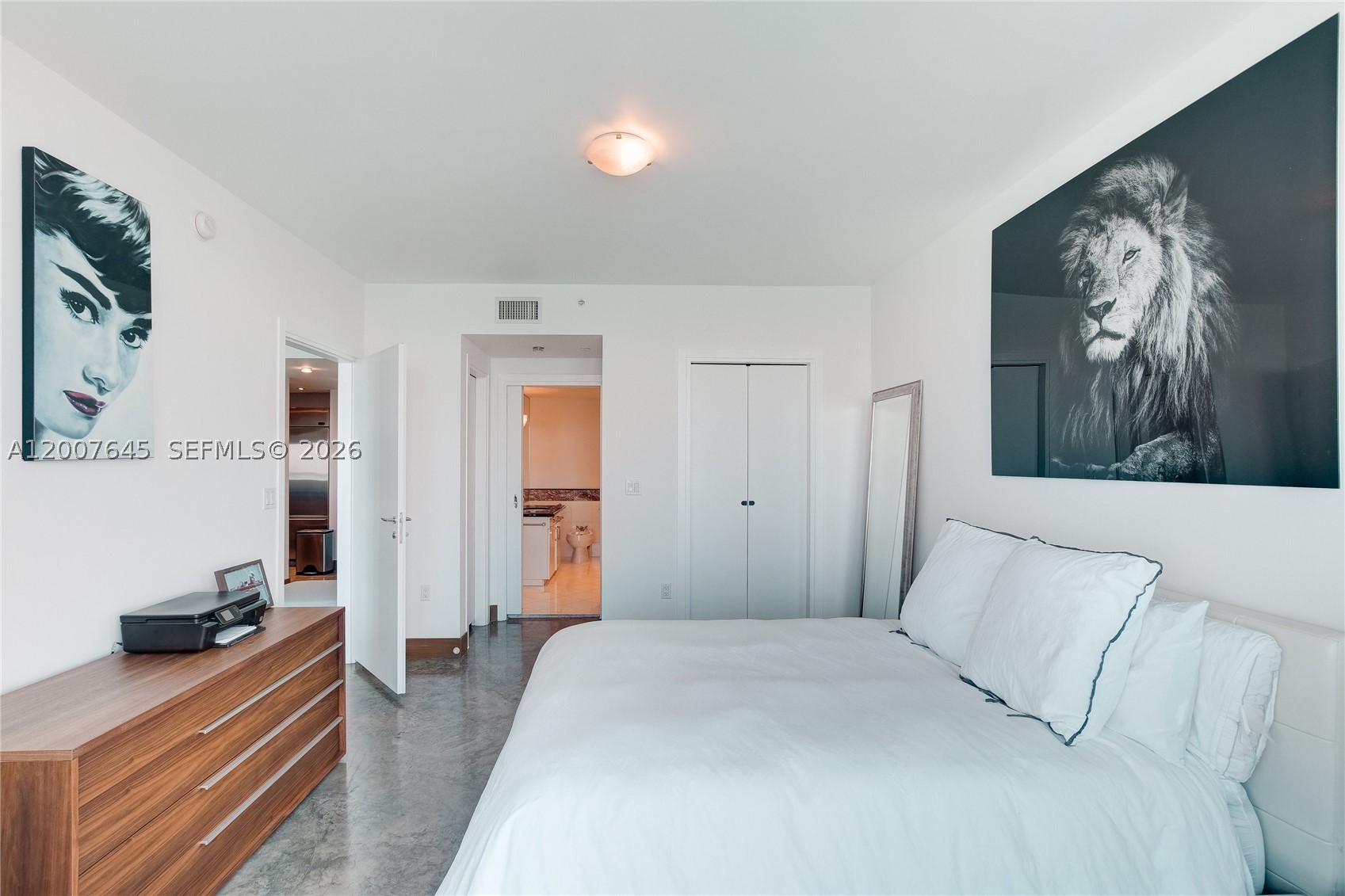 THE BENTLEY BAY CONDO - Residential