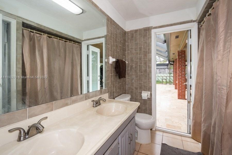 SUNRISE GOLF VILLAGE SEC - Residential