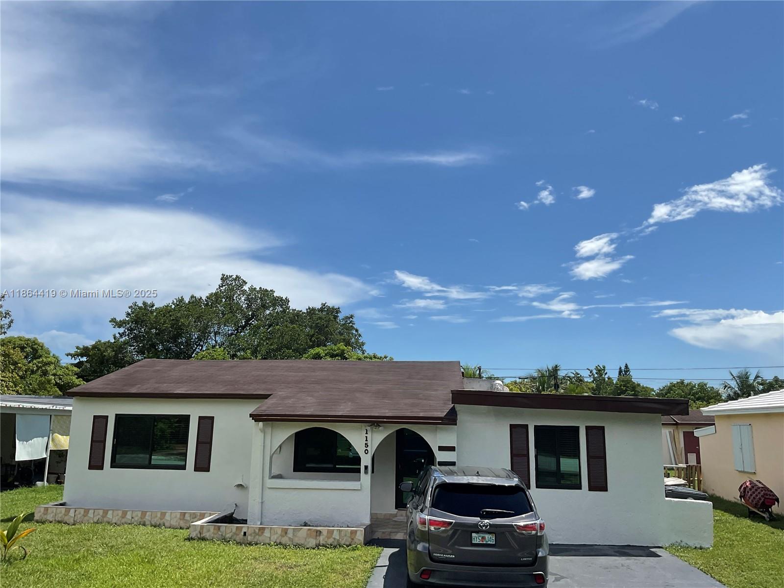BISCAYNE HIGHLANDS - Residential