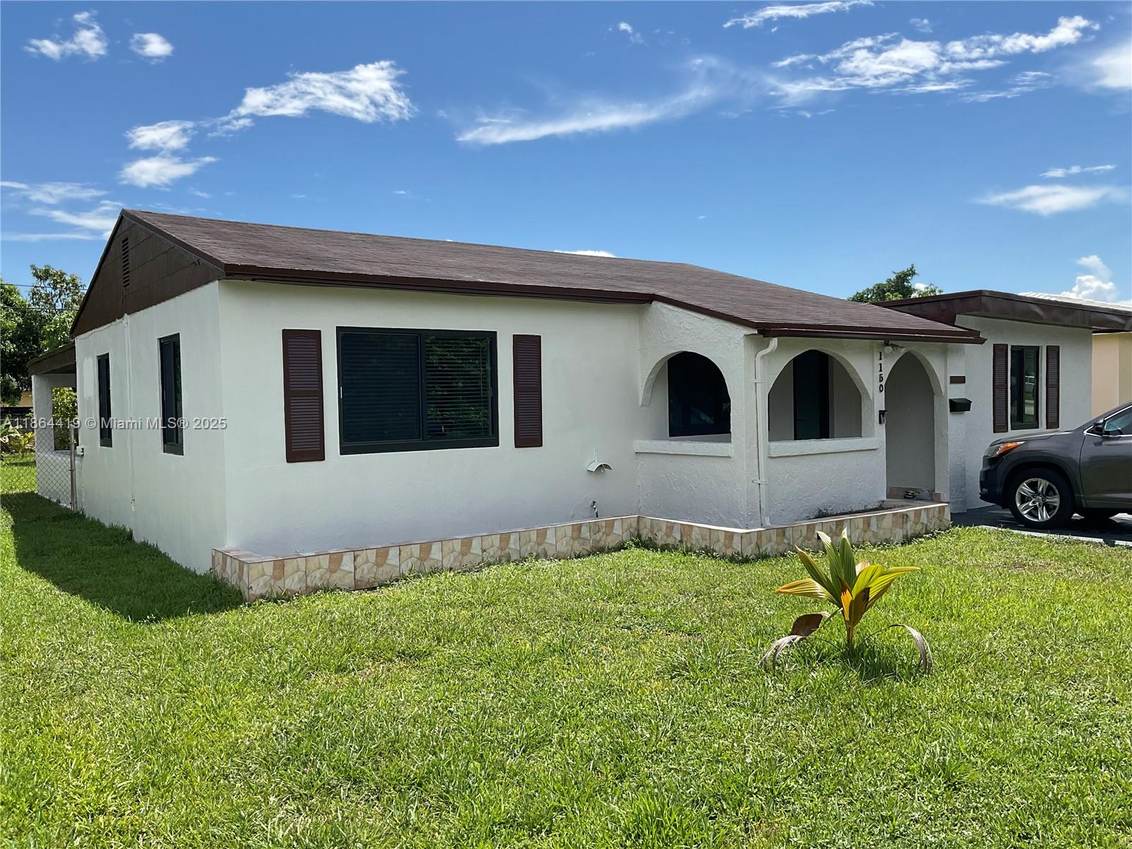 BISCAYNE HIGHLANDS - Residential