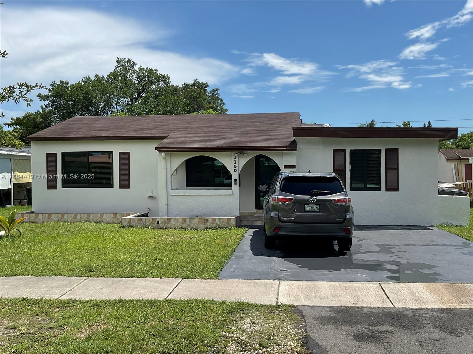 BISCAYNE HIGHLANDS - Residential