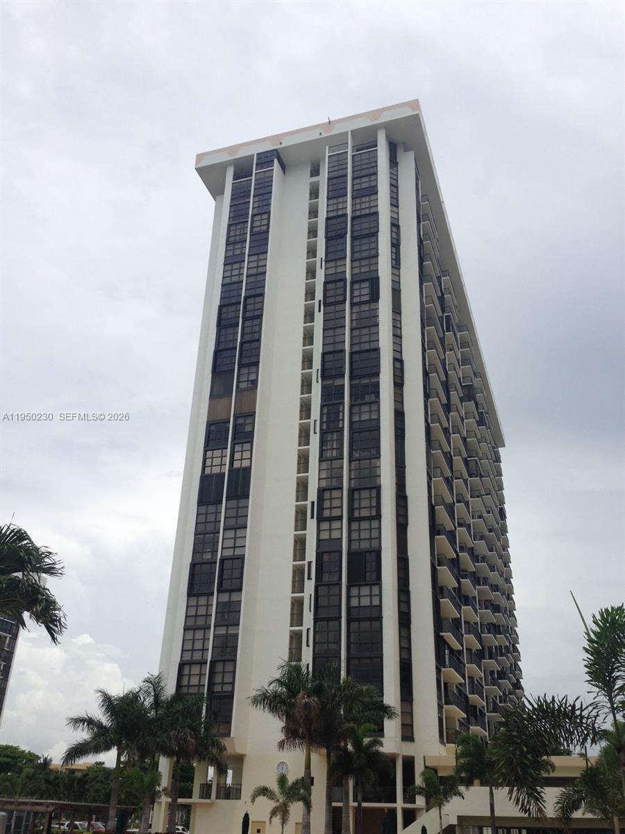 BRICKELL PLACE CONDO - Residential