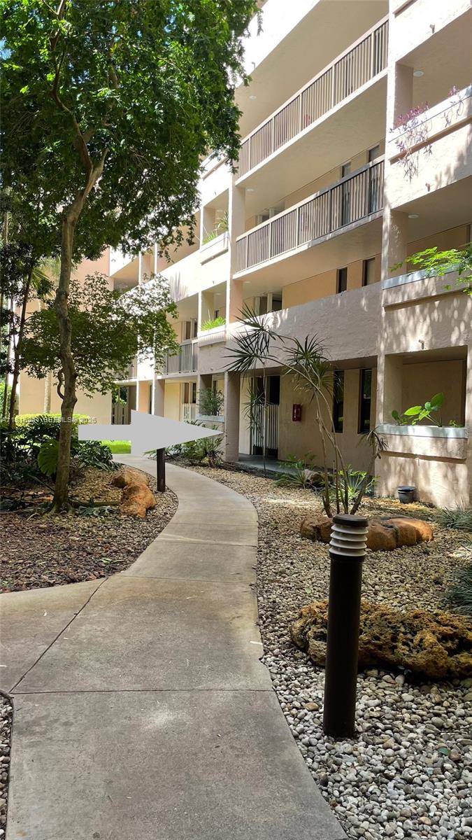 ROYAL PALM AT PLANTATION - Residential