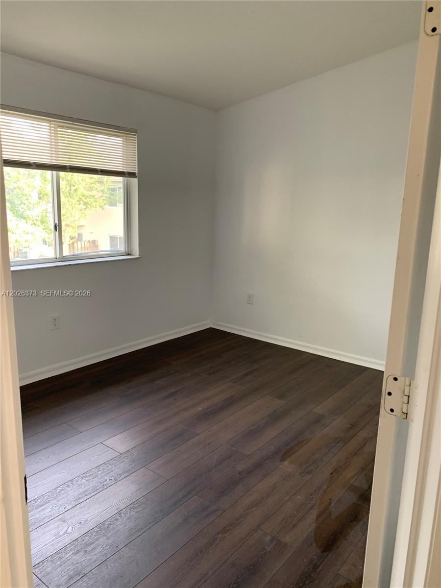 VENETIA GARDENS SOUTH CON - Residential Lease