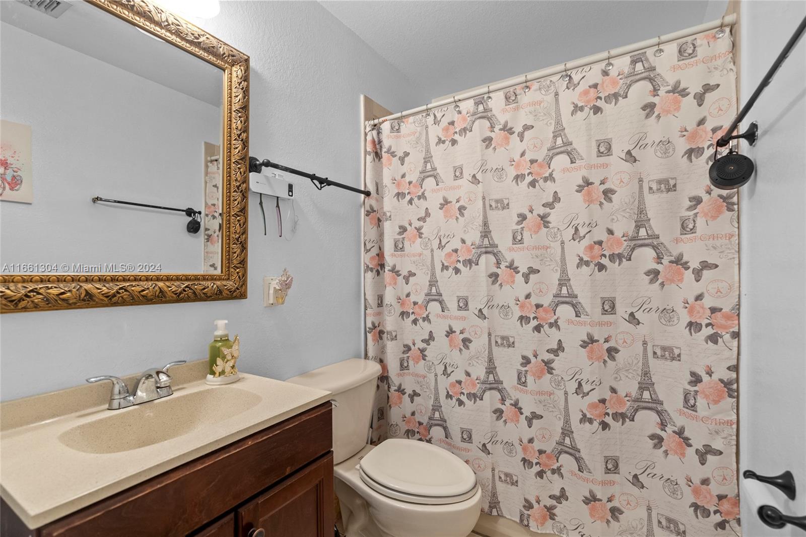 CENTURY PARK CONDO - Residential
