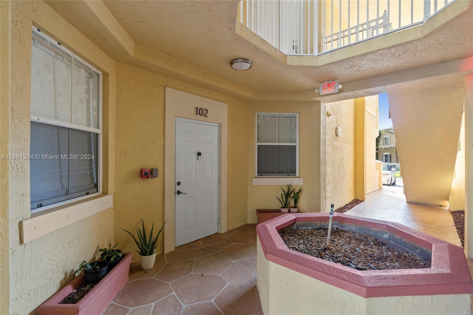CENTURY PARK CONDO - Residential