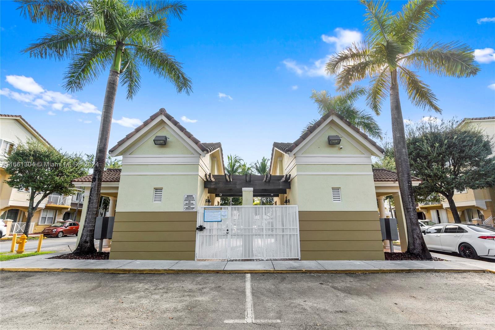 CENTURY PARK CONDO - Residential