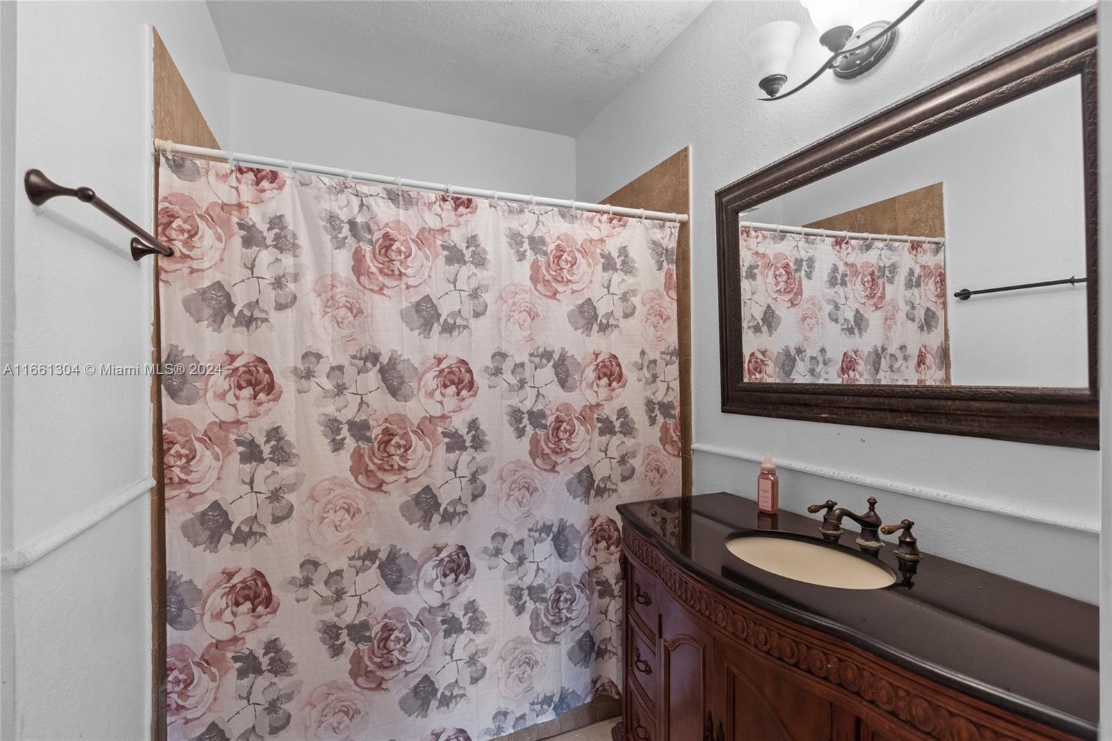 CENTURY PARK CONDO - Residential