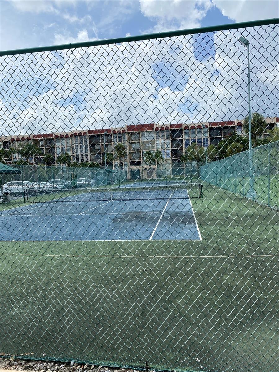 DESOTO PARK NORTH CONDO - Residential Lease