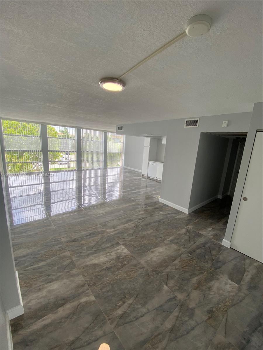 DESOTO PARK NORTH CONDO - Residential Lease