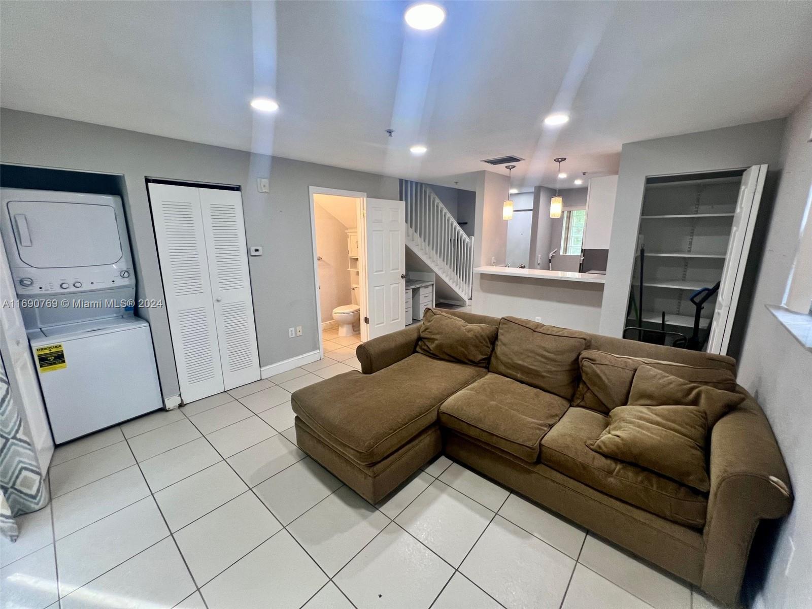 HIGHLAND PARK CONDO - Residential Lease