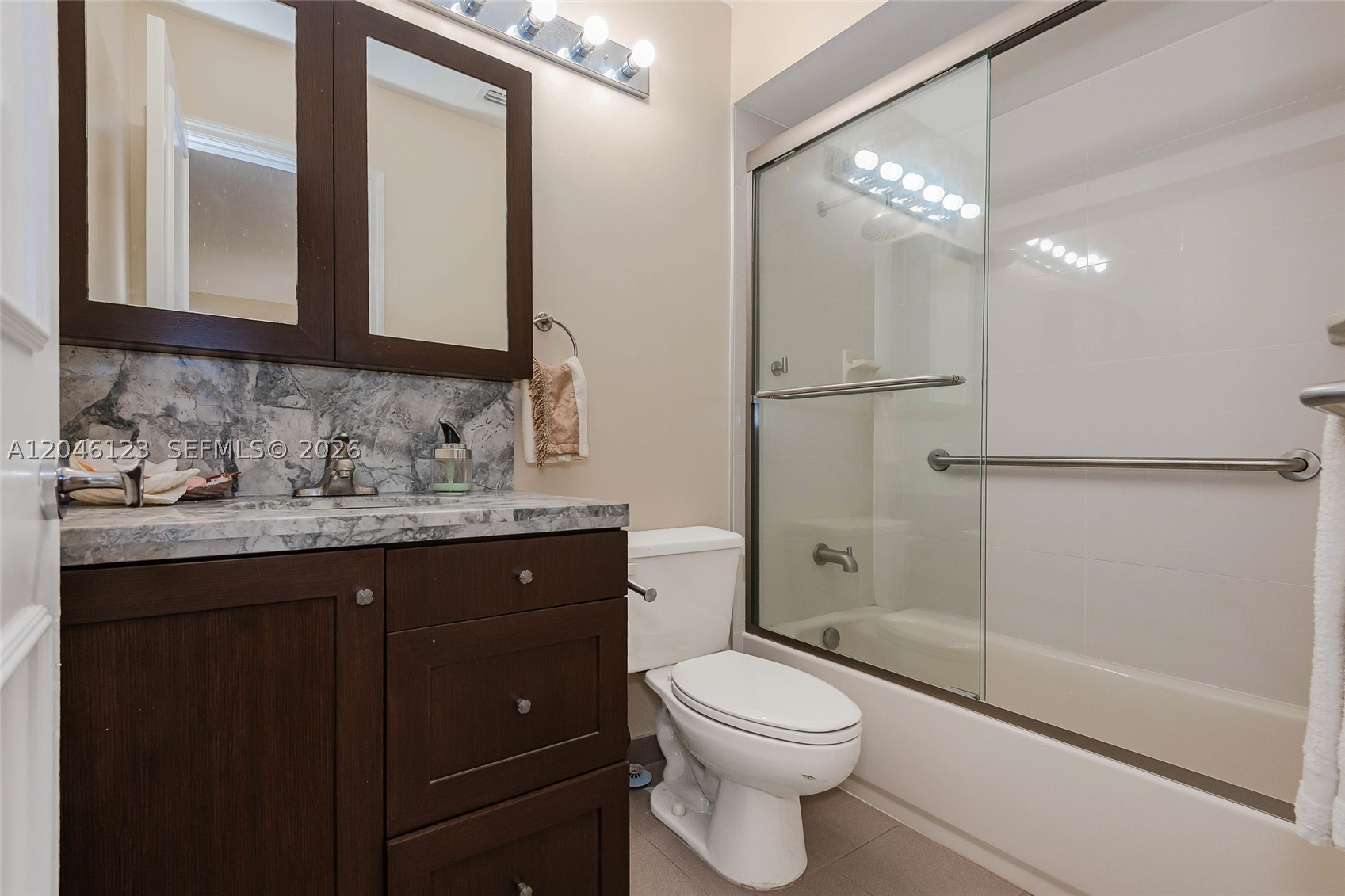 CALUSA POINT - Residential