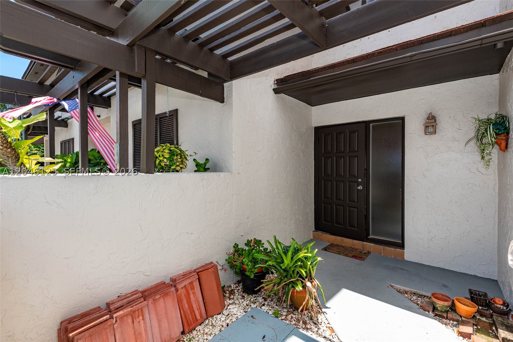 CALUSA POINT - Residential