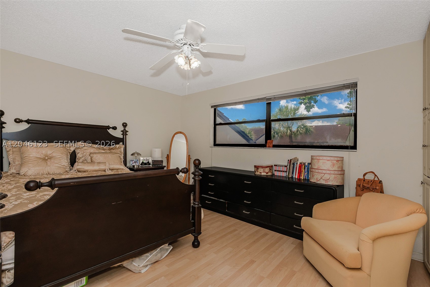 CALUSA POINT - Residential