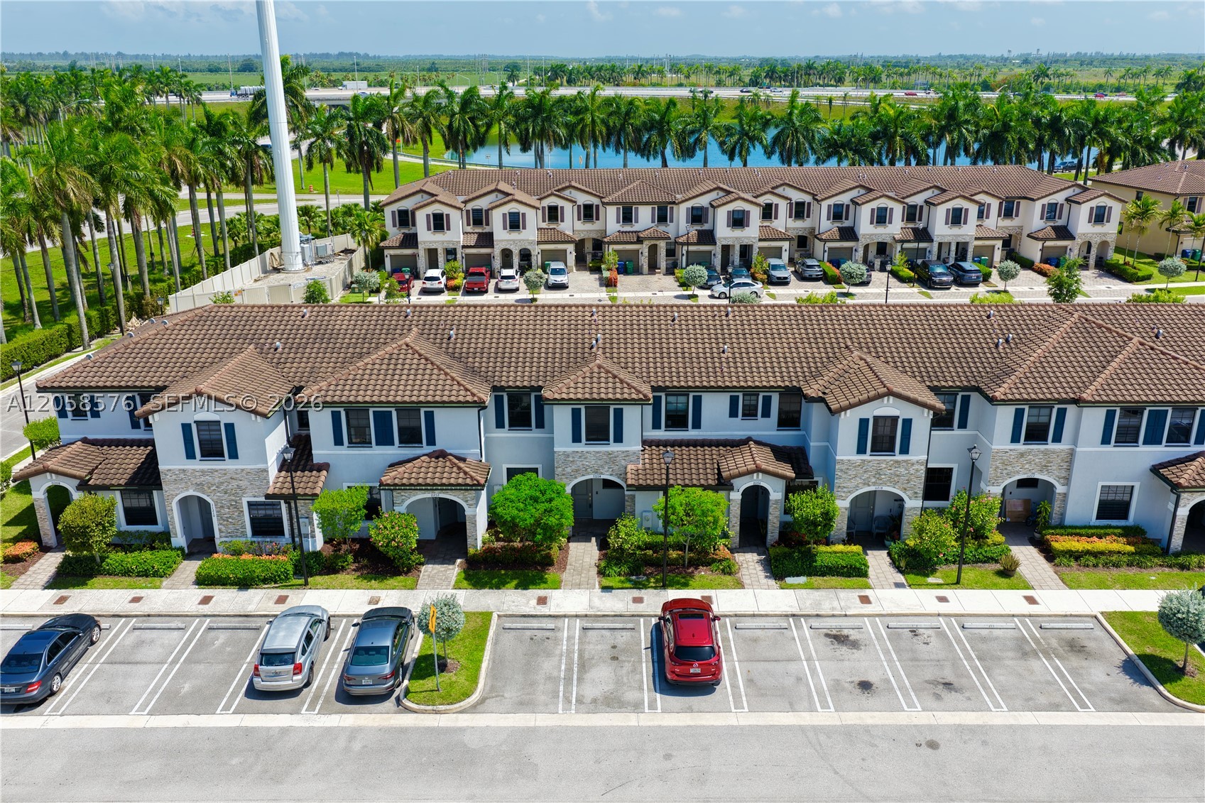 COCO PALM VILLAS - Residential