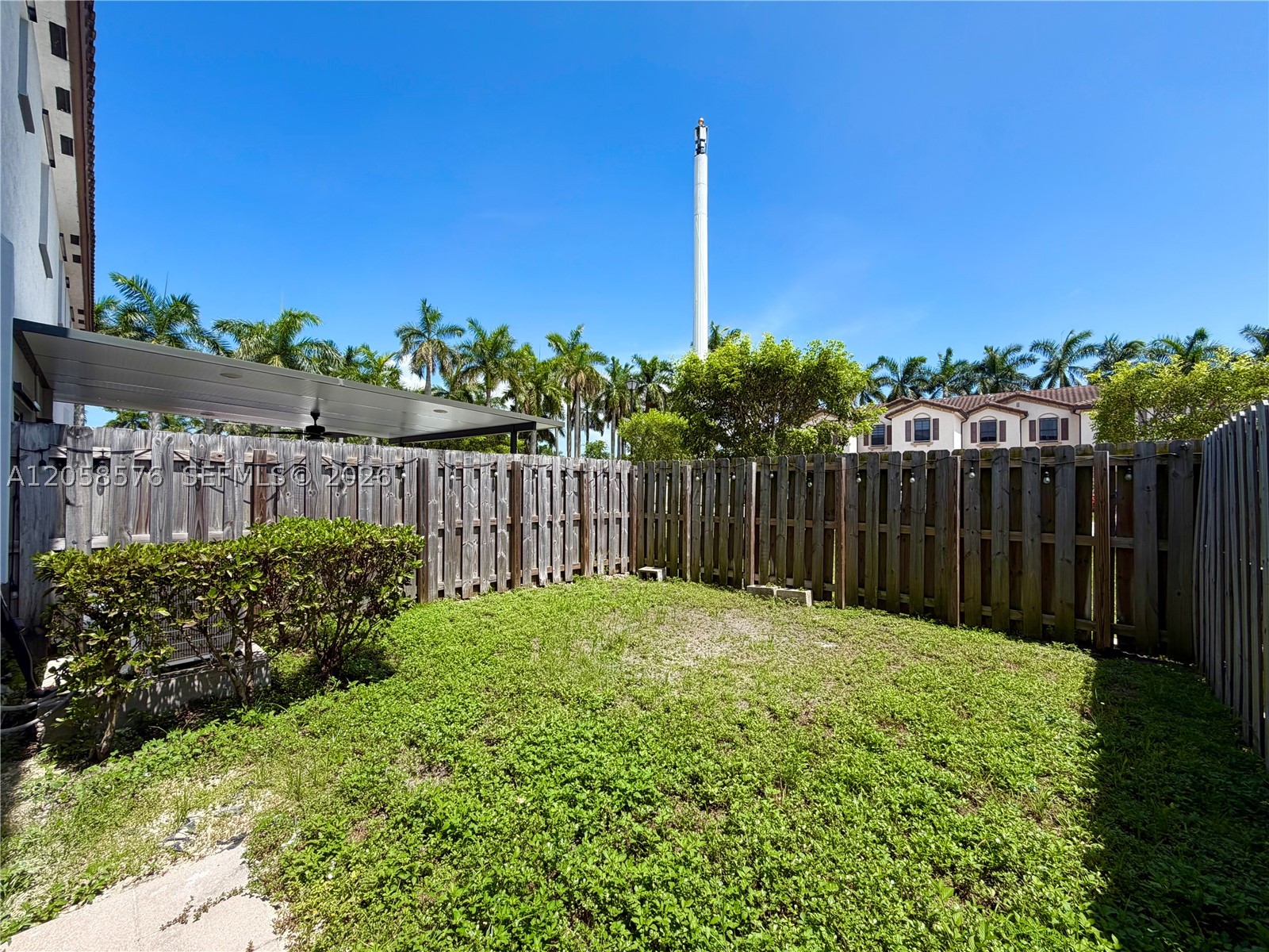 COCO PALM VILLAS - Residential