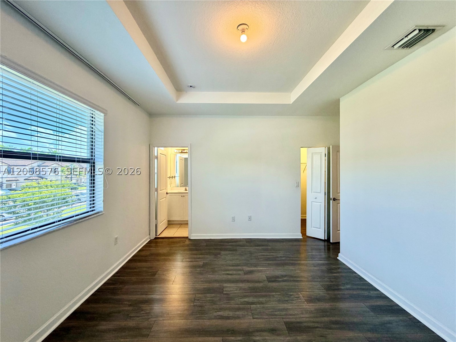 COCO PALM VILLAS - Residential