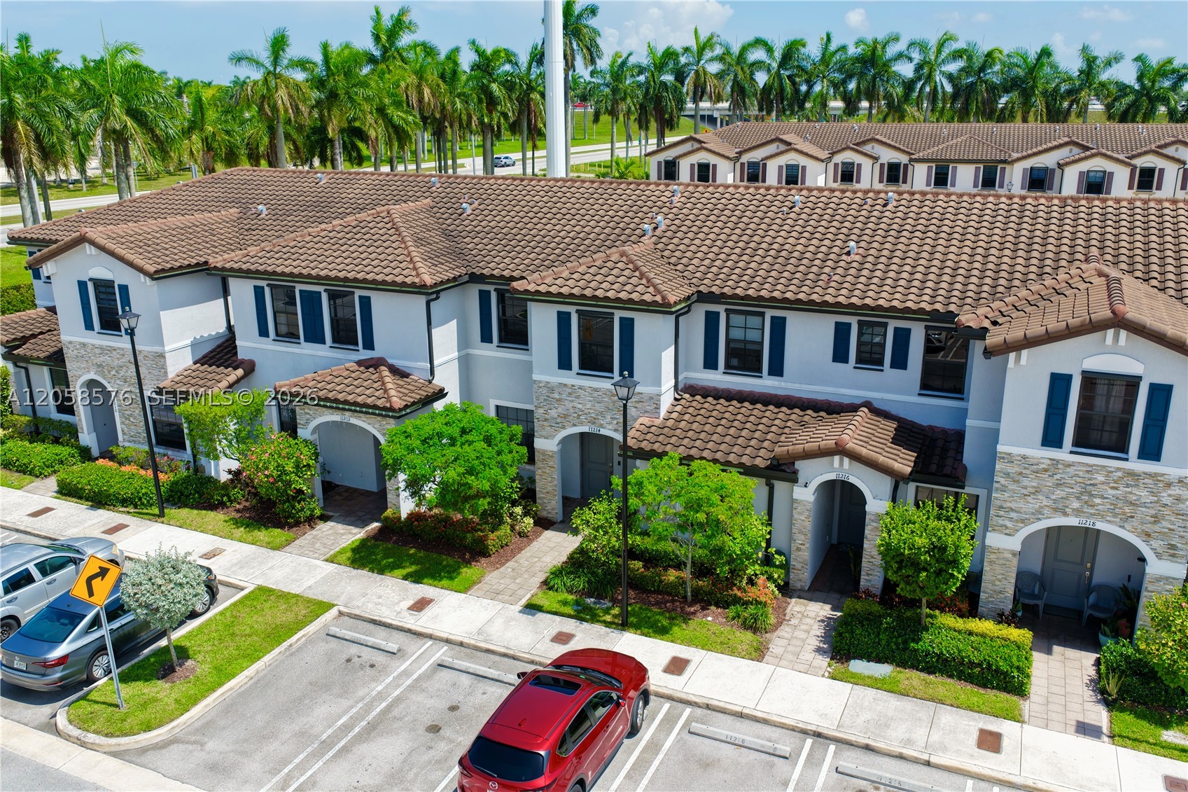 COCO PALM VILLAS - Residential