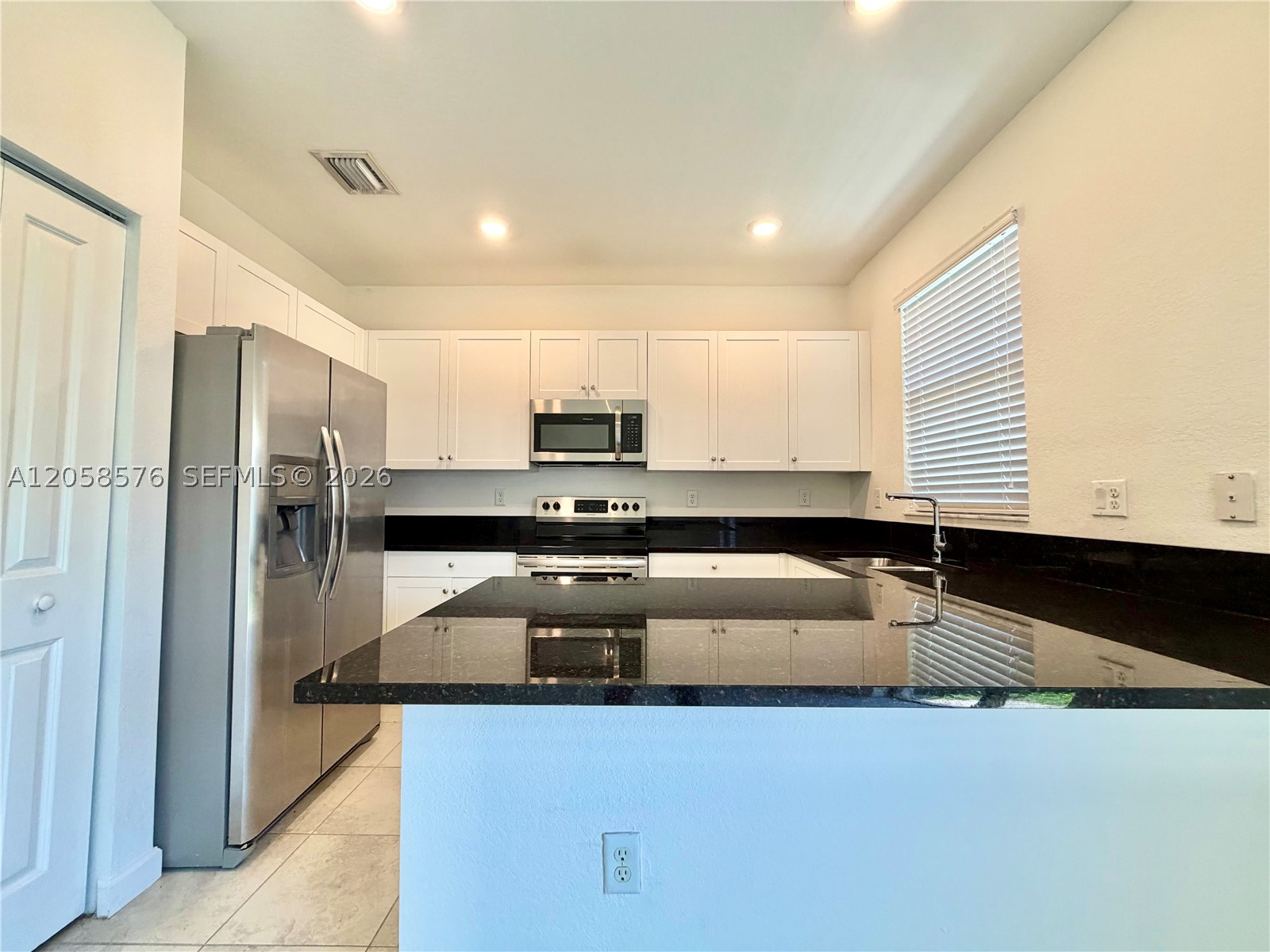 COCO PALM VILLAS - Residential
