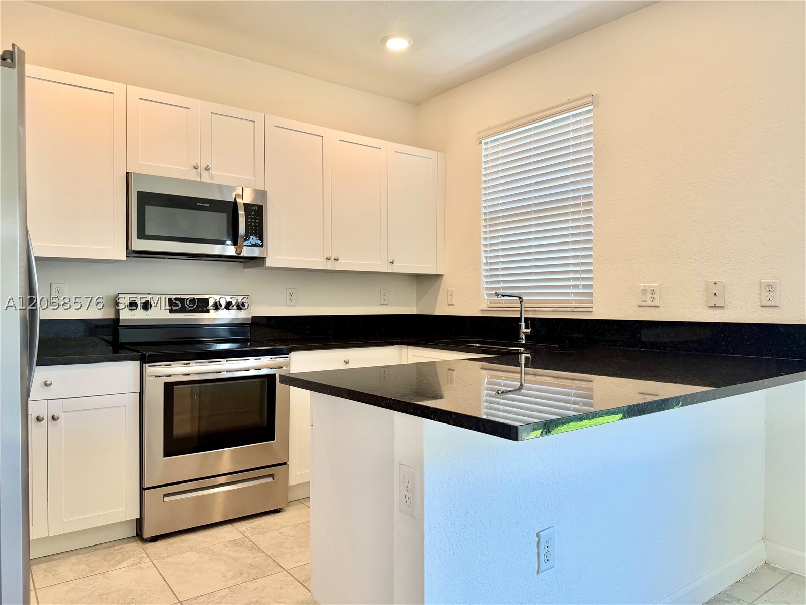 COCO PALM VILLAS - Residential