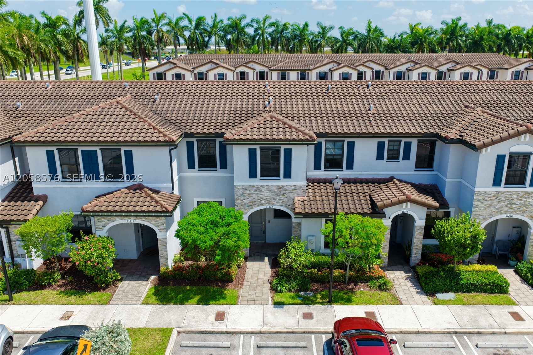COCO PALM VILLAS - Residential