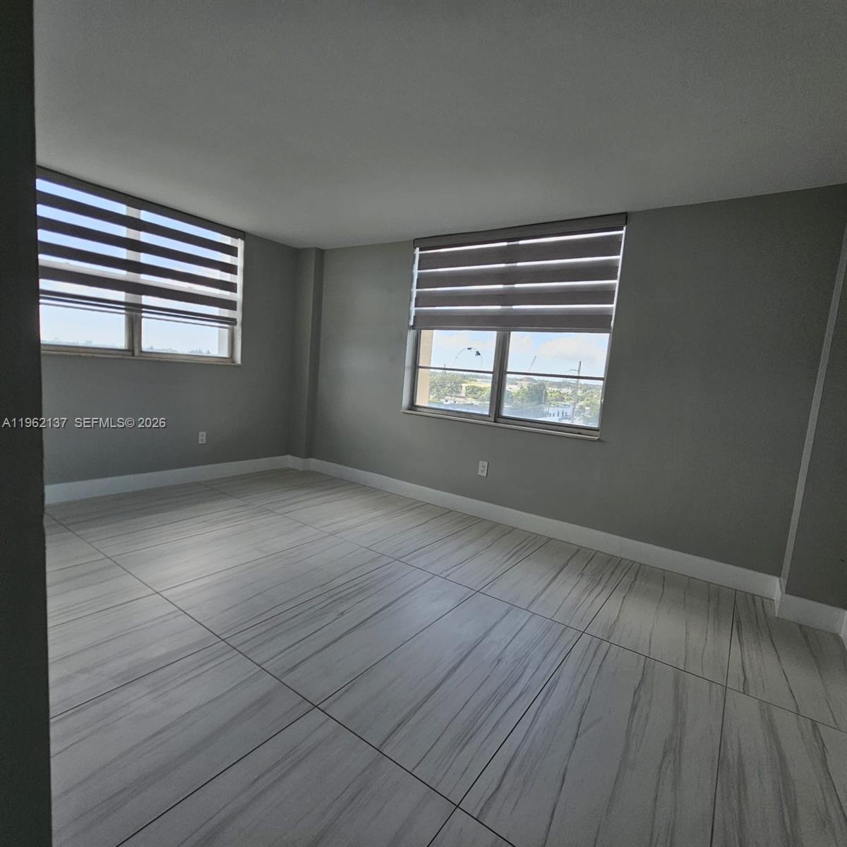 PARKWAY TOWERS BLDG 1 CON - Residential