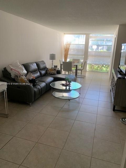 DE SOTO PARK CONDO - Residential