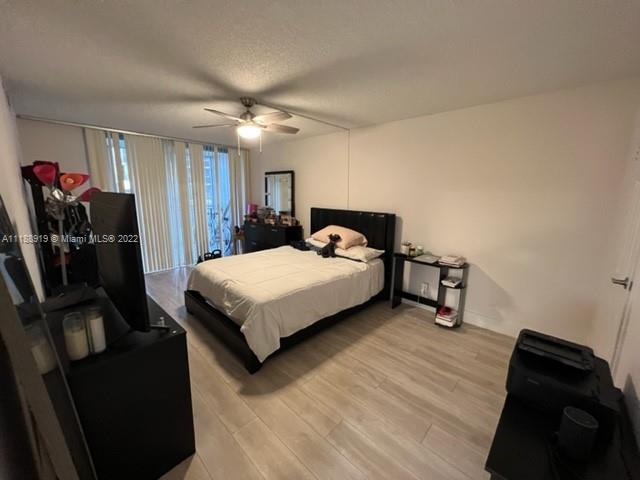 DE SOTO PARK CONDO - Residential