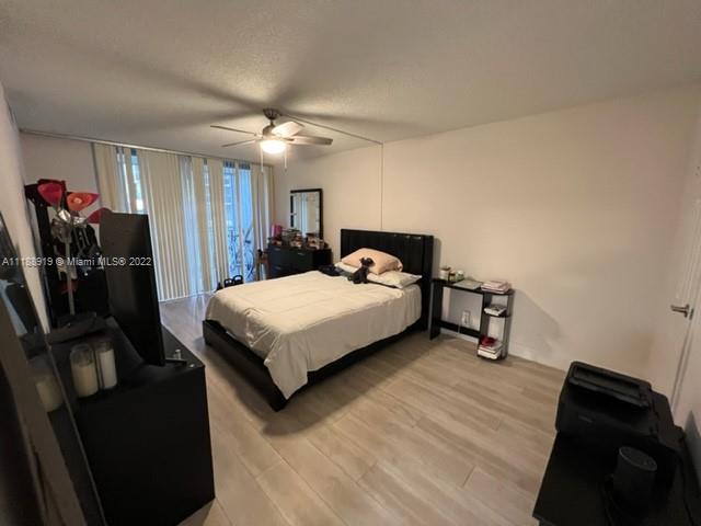 DE SOTO PARK CONDO - Residential