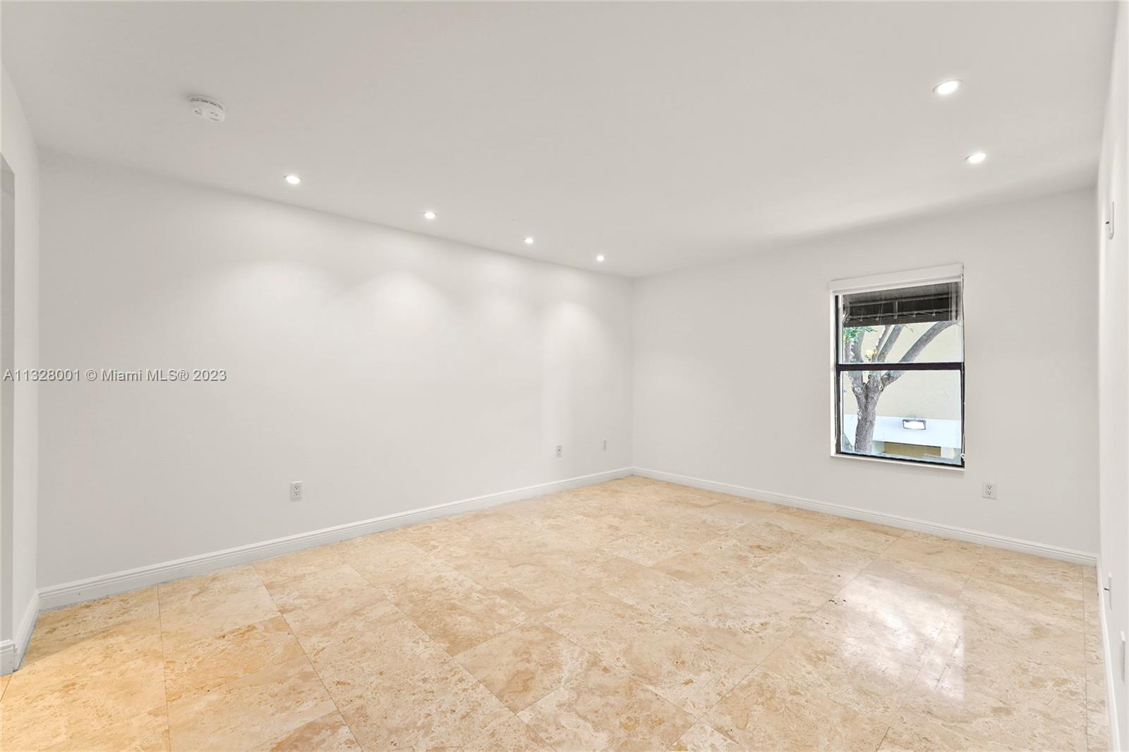 PARK VISTA VILLAS CONDO - Residential Lease