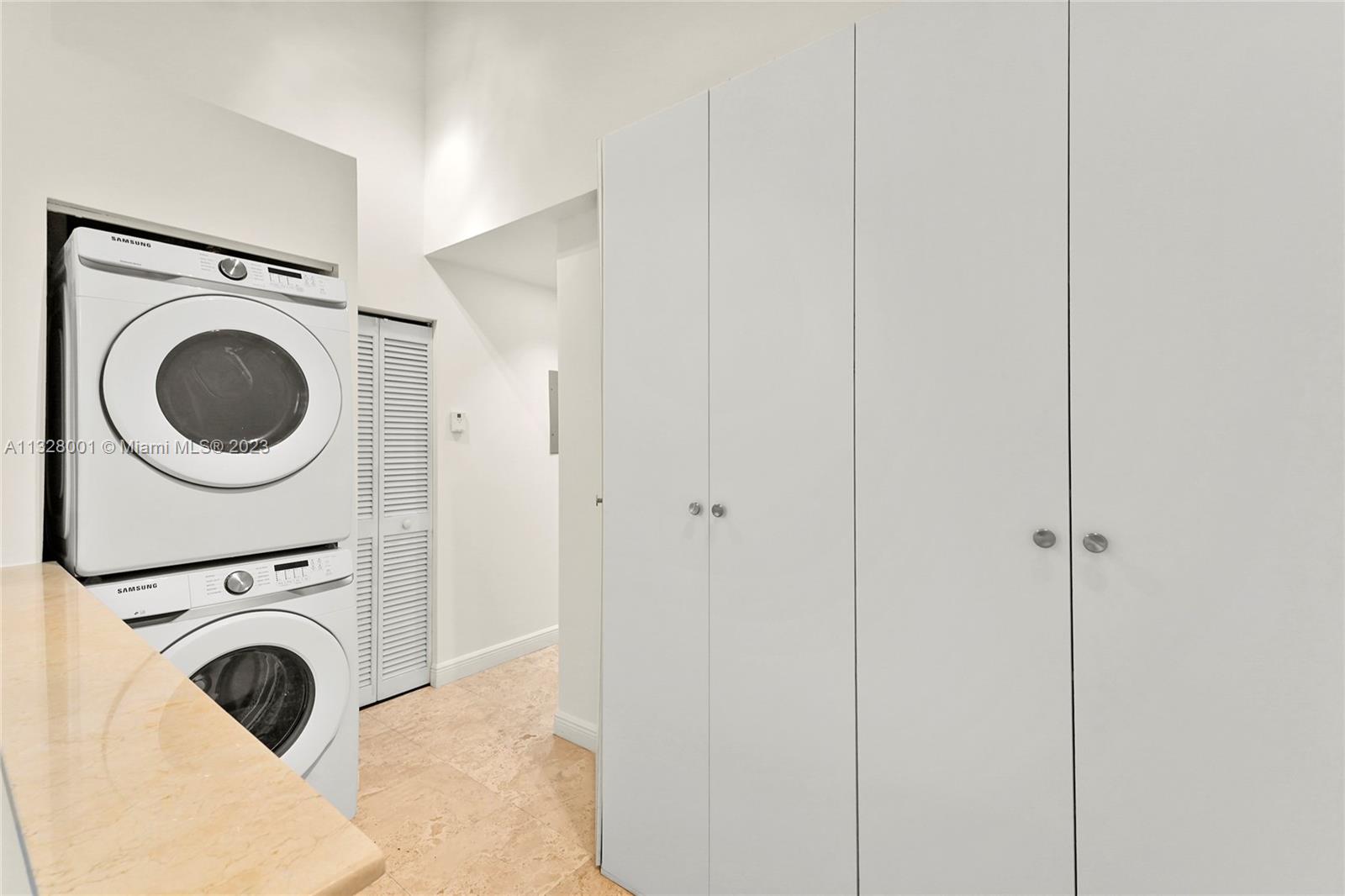 PARK VISTA VILLAS CONDO - Residential Lease