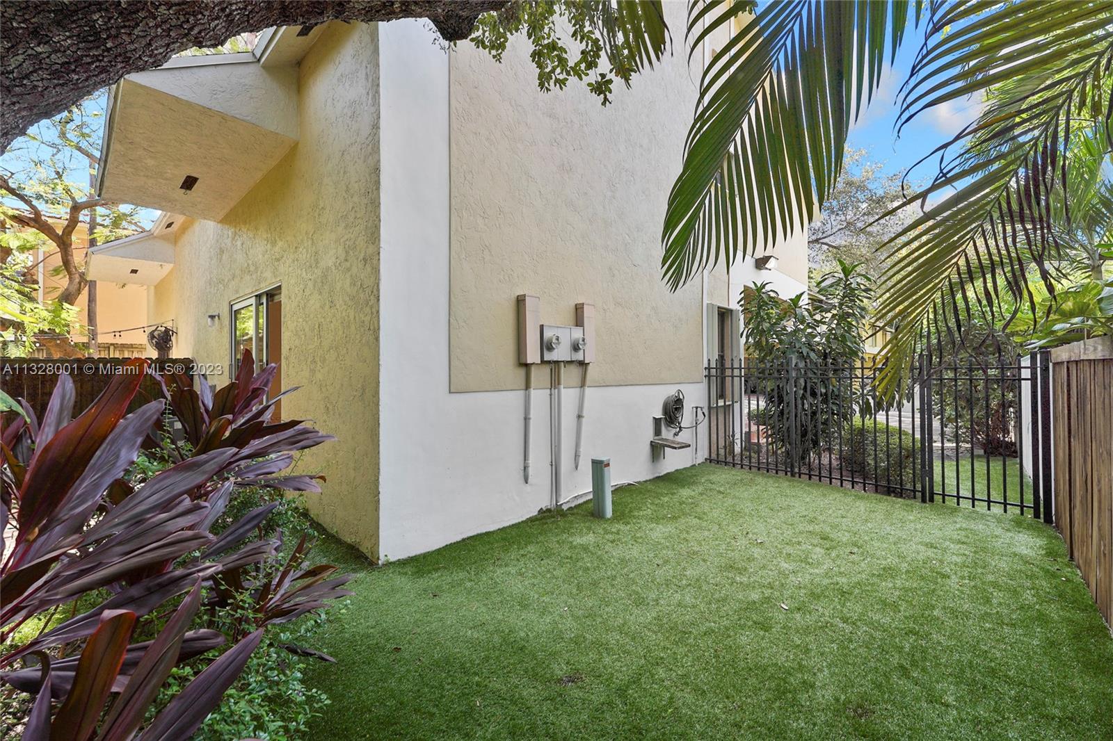 PARK VISTA VILLAS CONDO - Residential Lease