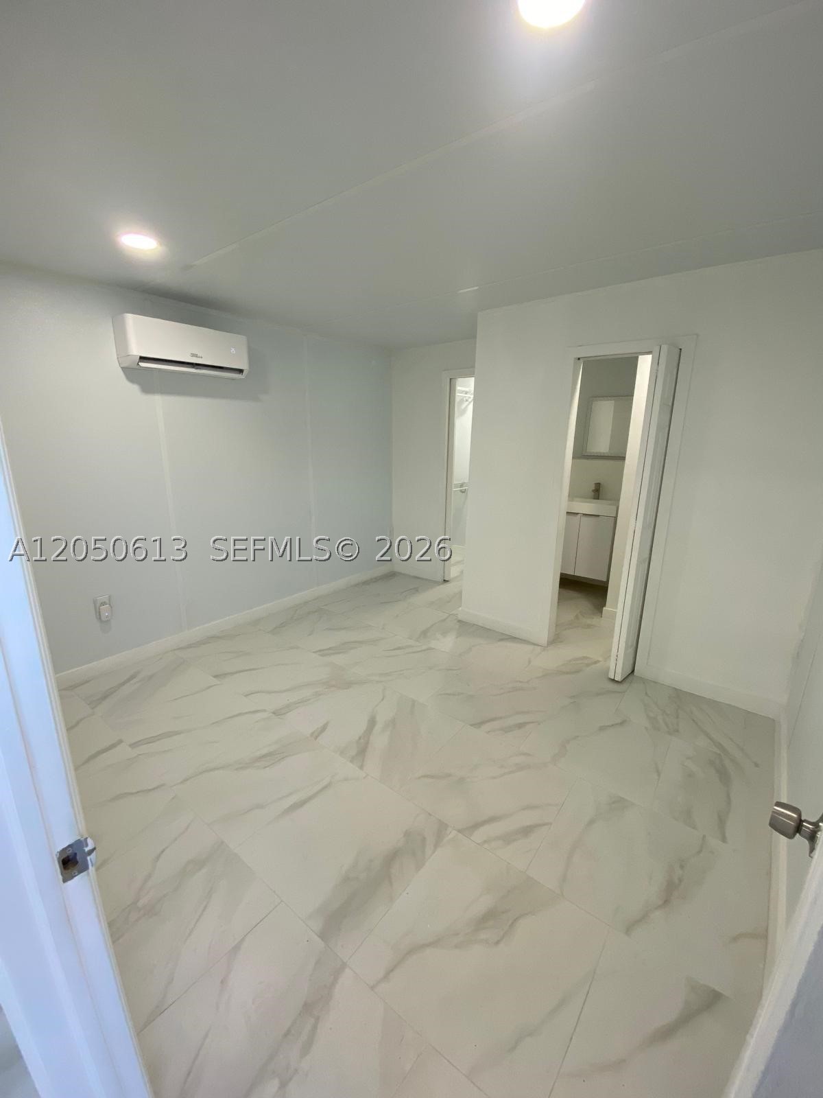 BANKERS SUB #1 - Residential Lease