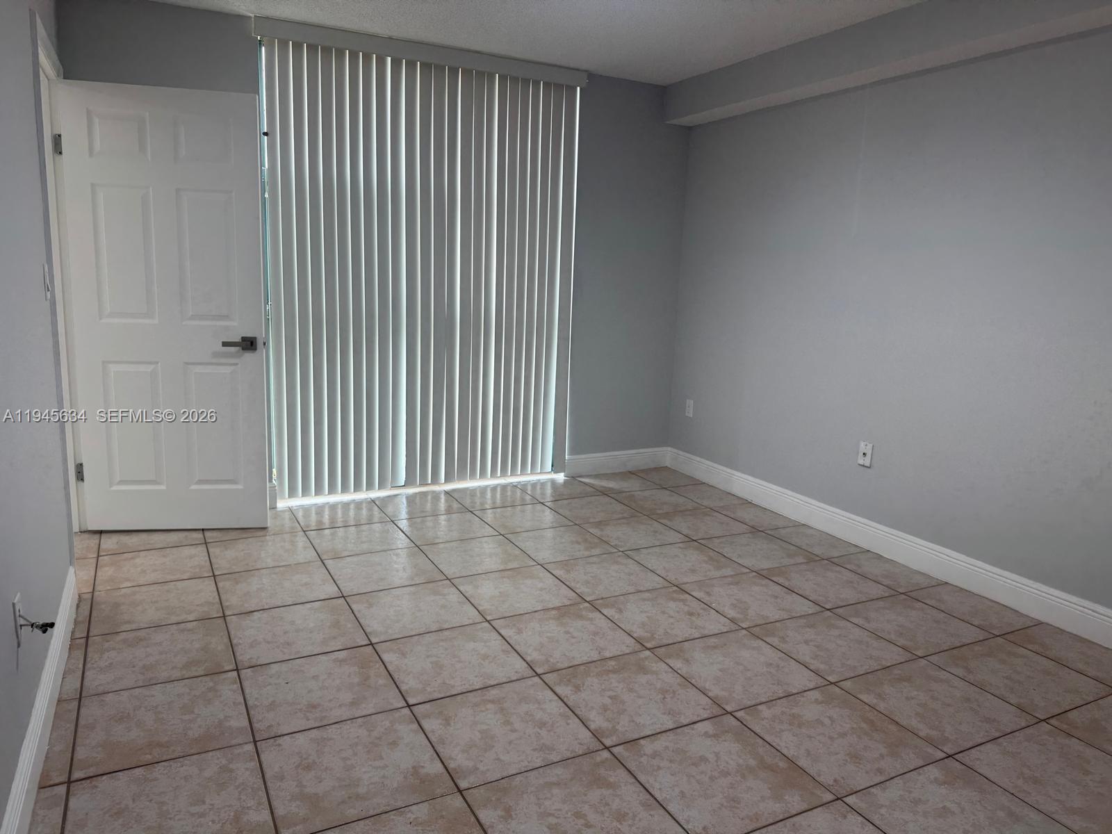 INTERNATIONAL PARK I COND - Residential Lease