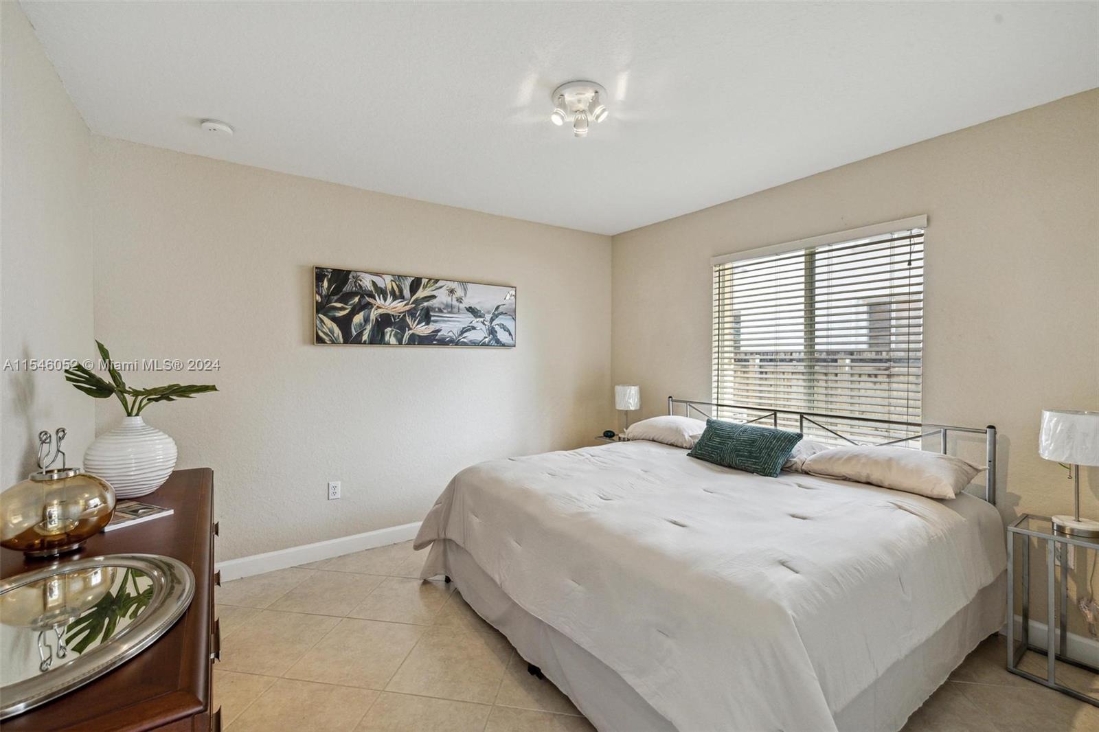 Lakes by the Bay Amber - Residential